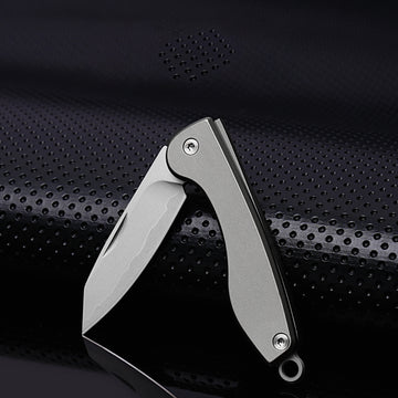 Mini Folding Titanium Utility Knife Portable Pocket Knife Camping Food Processing Food Construction Repair Outdoor Equipment Keychain Mouth